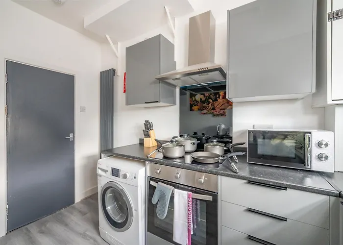 *rc246*for Your Relaxed & Cosy + Free Parking * Leeds